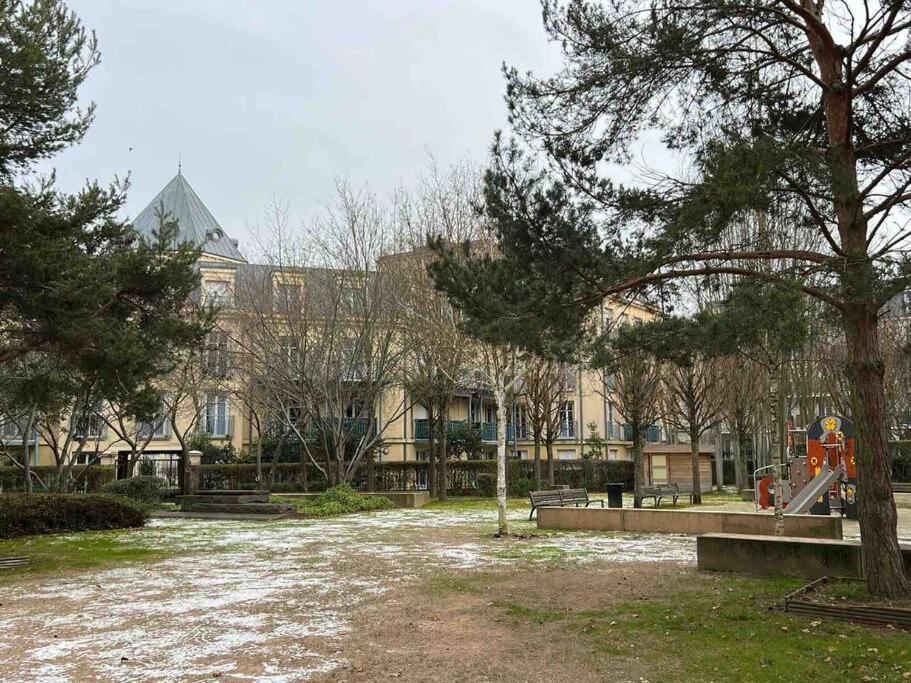 Appartement Familial 8 Personnes Proche De Disney Et Paris Chessy Kültér fotó